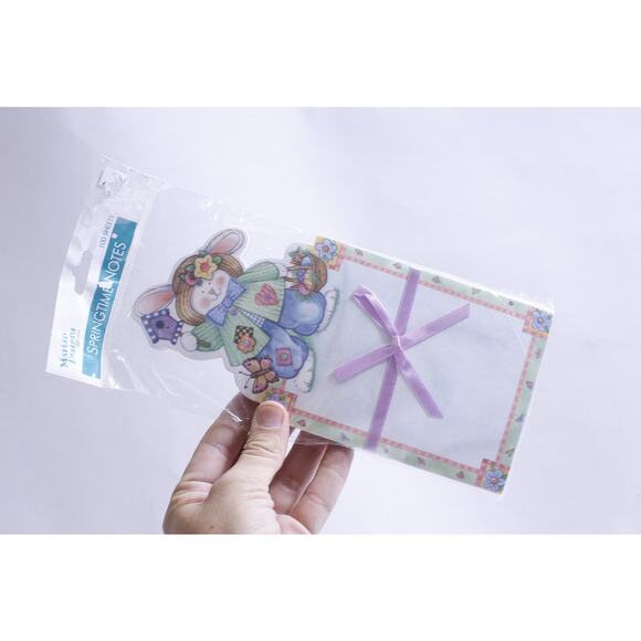 Springtime Notes, 100 Sheets, Cute Easter Rabbit, 2003, Martin Designs - Picture 1 of 2
